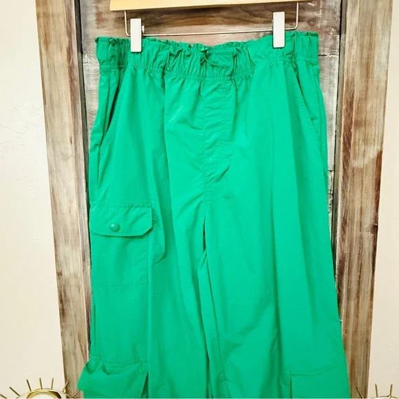 Green Cargo Windbreaker Drawstring Joggers - Picture 2 of 6